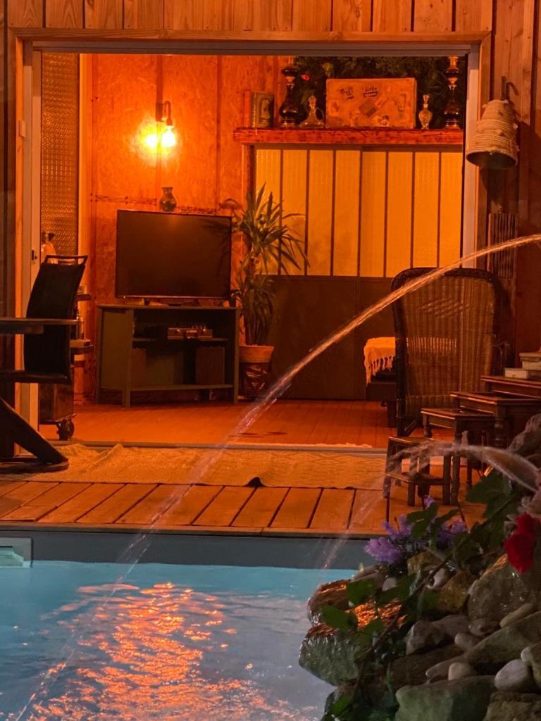 Chalet Atypique Vue Piscine Chauffee 居让梅斯特拉 外观 照片