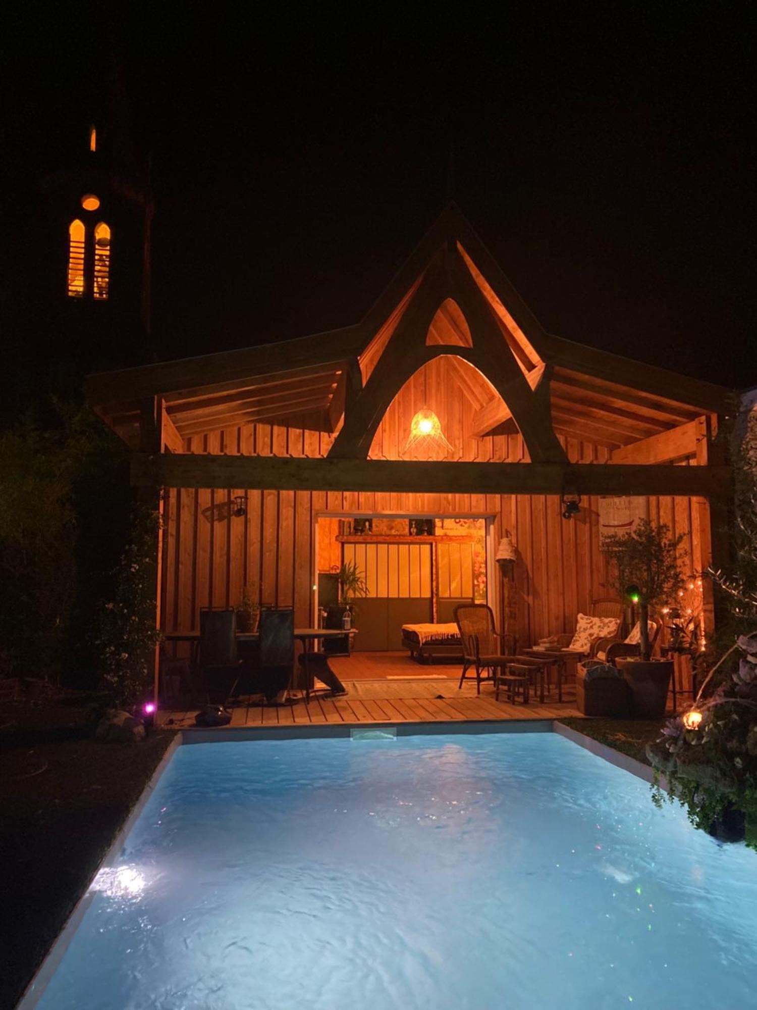 Chalet Atypique Vue Piscine Chauffee 居让梅斯特拉 外观 照片